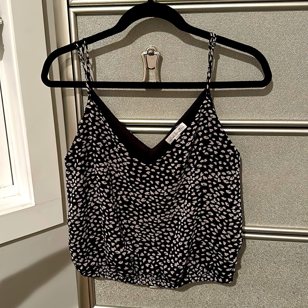 Nine Britton cropped tank